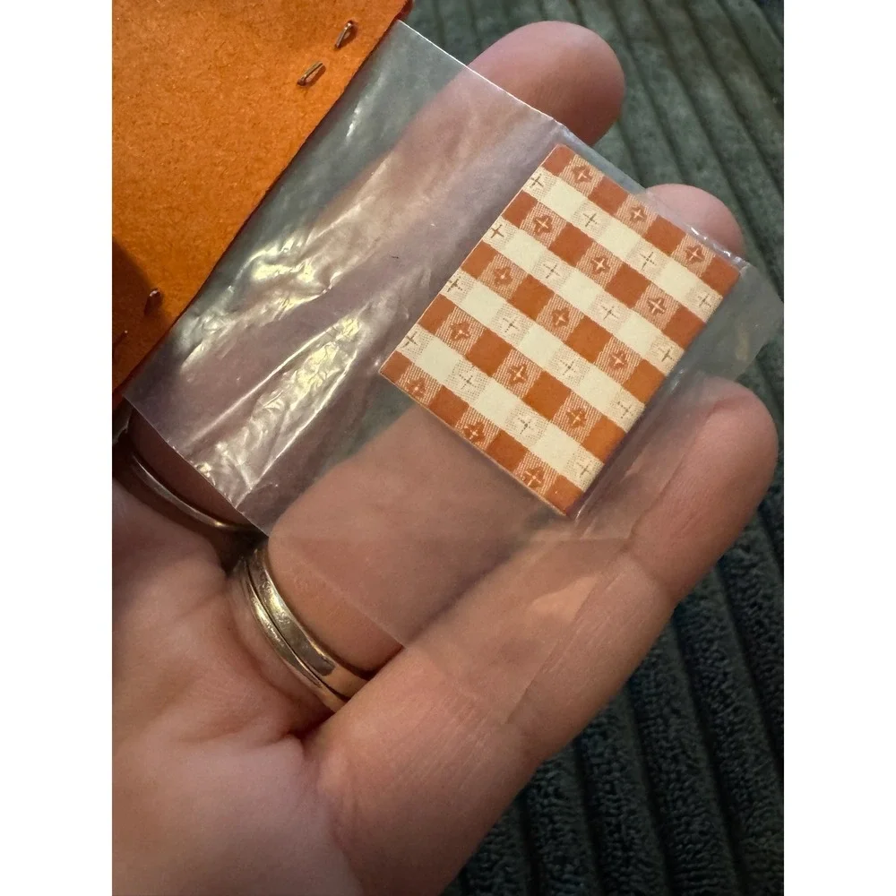 World's Tiniest Miniature Newspapers + Cook Books‎ Novelty Collectible